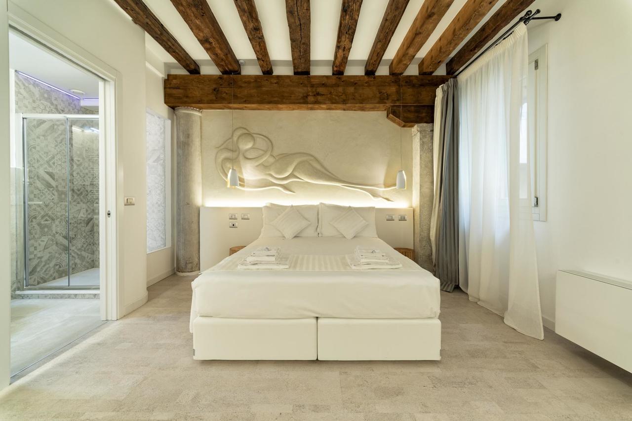 Ca' De La Fonte - Wenice Deep Culture Affittacamere 2*